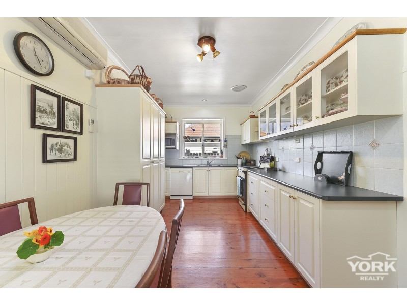 4 High Street, Rangeville QLD 4350