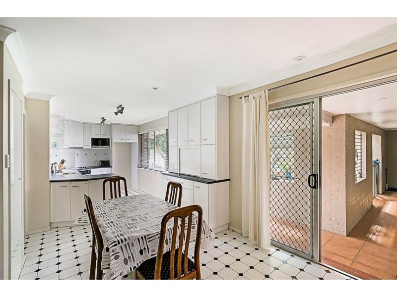 12 Rowbotham Street, Rangeville QLD 4350