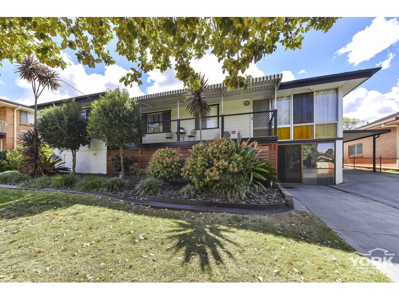 7 Evon Street, Rockville QLD 4350