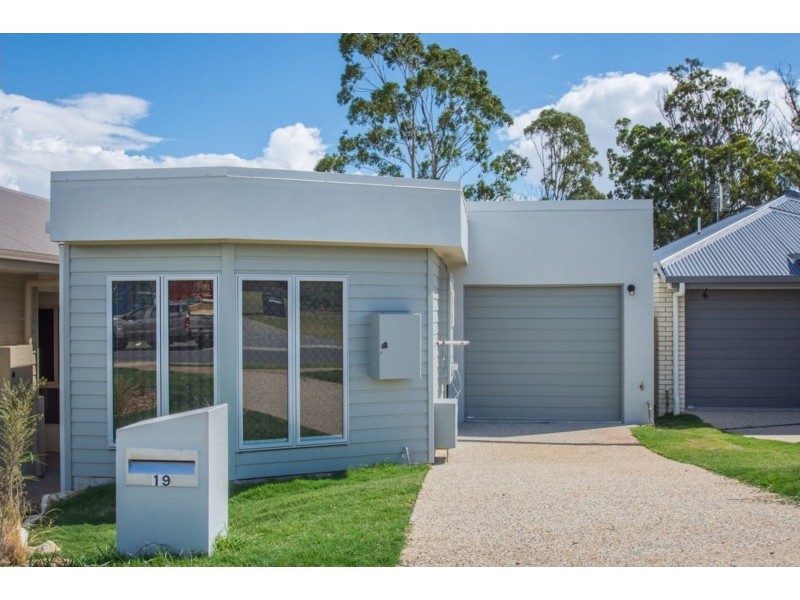19 Carlin Street, Glenvale QLD 4350