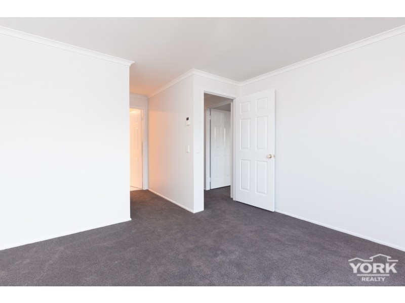 Centenary Heights QLD 4350