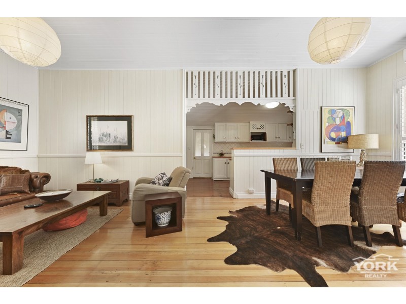 9 Grenier Street, North Toowoomba QLD 4350