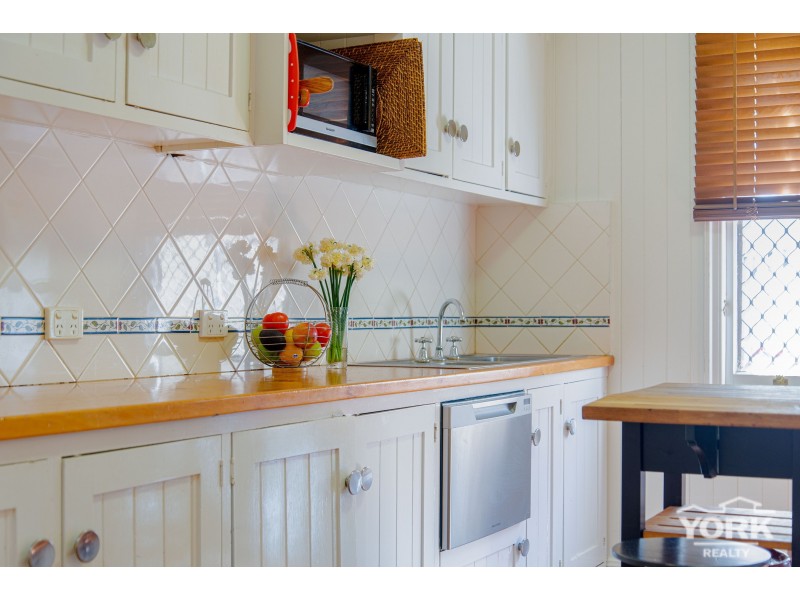 9 Grenier Street, North Toowoomba QLD 4350