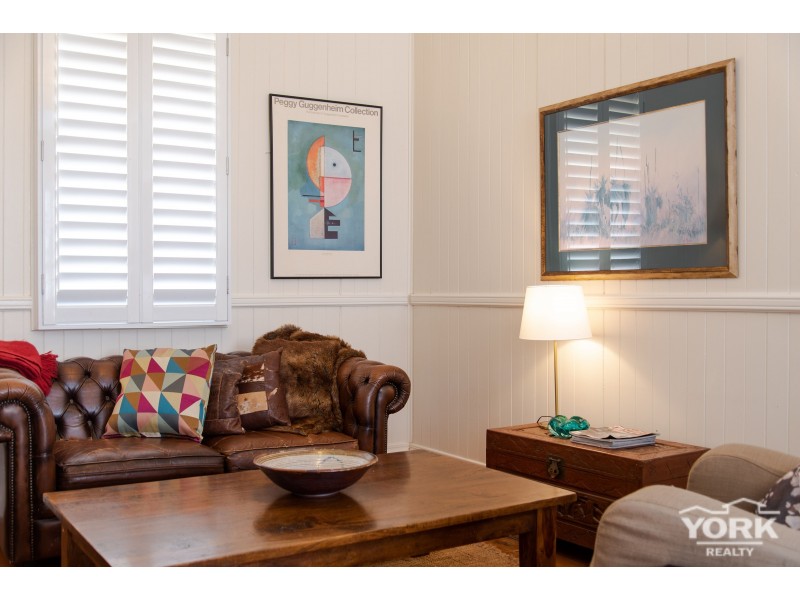 9 Grenier Street, North Toowoomba QLD 4350