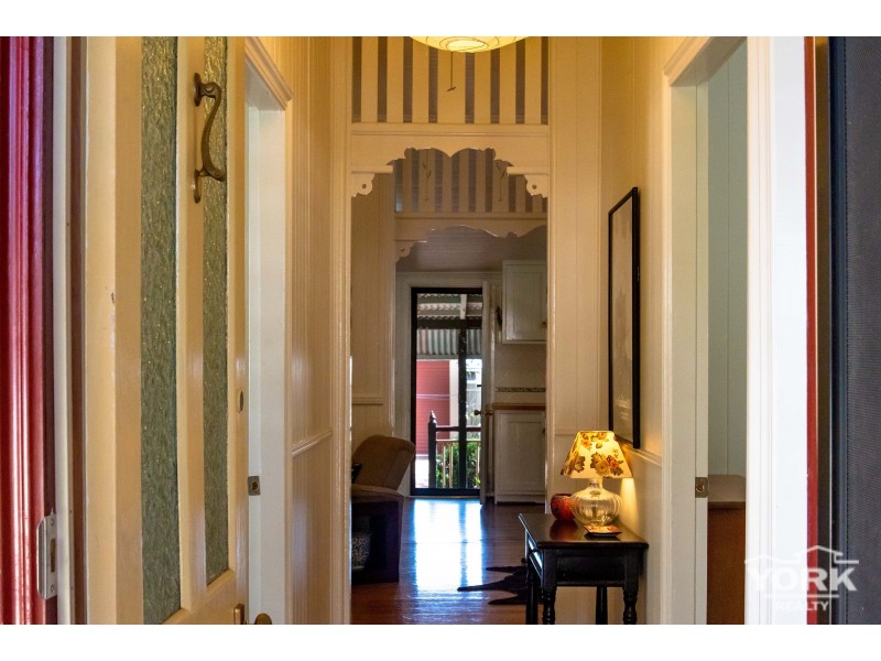 9 Grenier Street, North Toowoomba QLD 4350