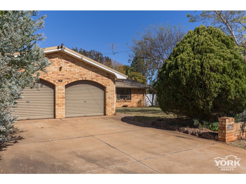 12 Bamboo Court, Darling Heights QLD 4350