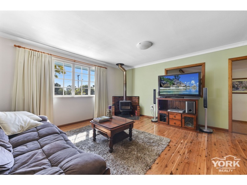 Centenary Heights QLD 4350