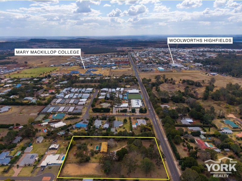 45 Highfields Road, Highfields QLD 4352