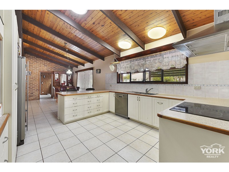 45 Highfields Road, Highfields QLD 4352