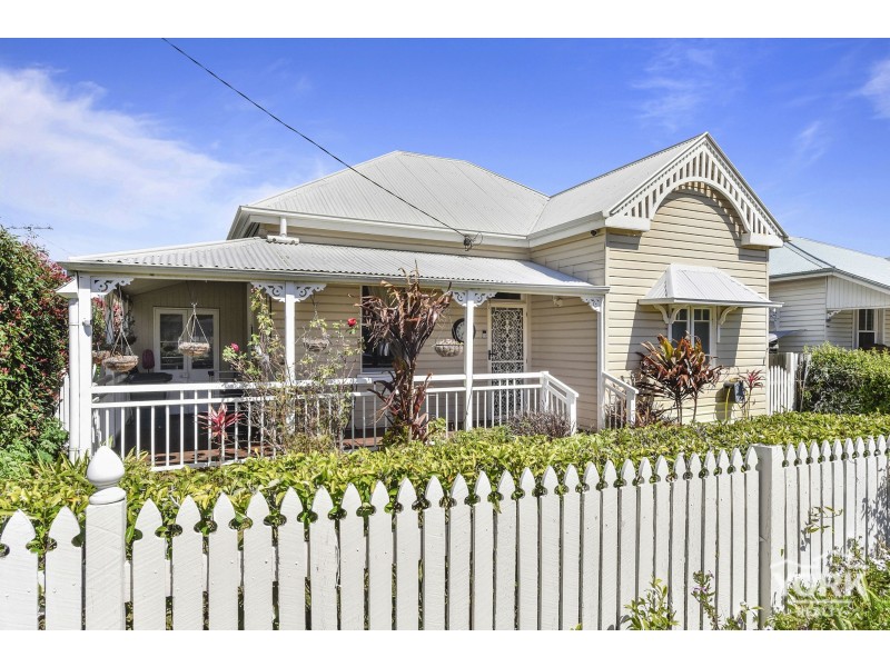 30 Dunmore Street, East Toowoomba QLD 4350