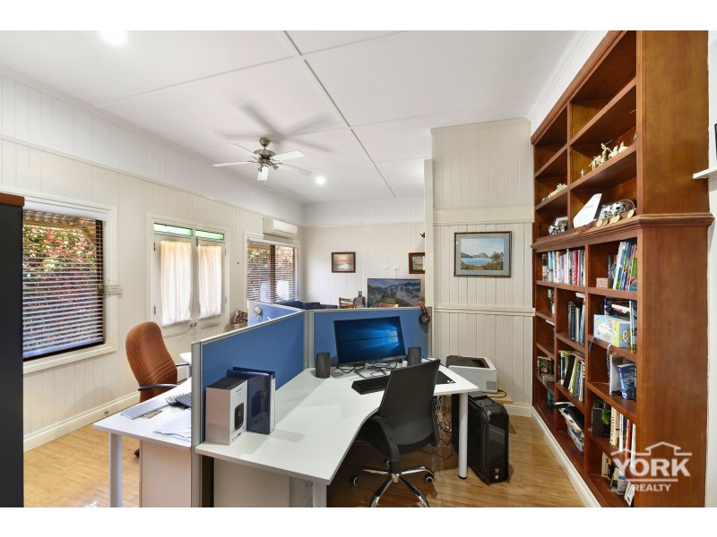 30 Dunmore Street, East Toowoomba QLD 4350