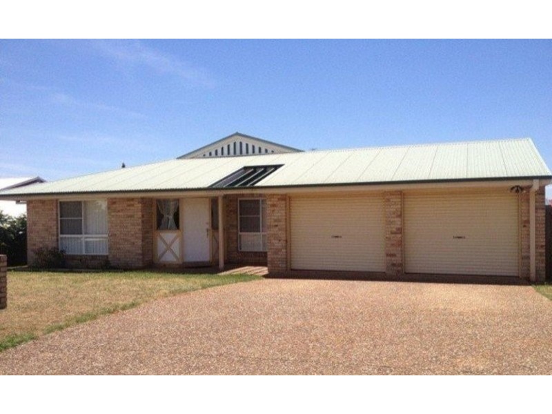 17 Gouldson Drive, Kearneys Spring QLD 4350
