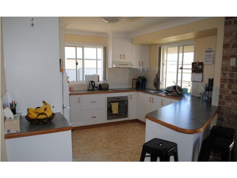 17 Gouldson Drive, Kearneys Spring QLD 4350