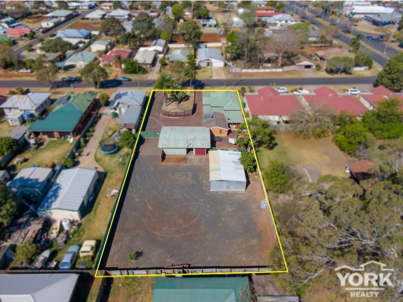 47 Payne Street, Wilsonton QLD 4350