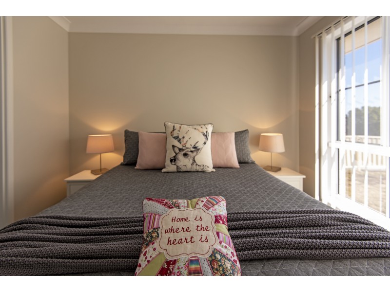 2/40 Shoesmith Road, Westbrook QLD 4350