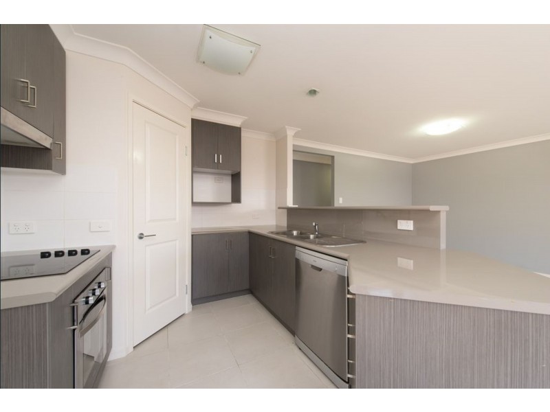 21 Cooranga Street, Glenvale QLD 4350