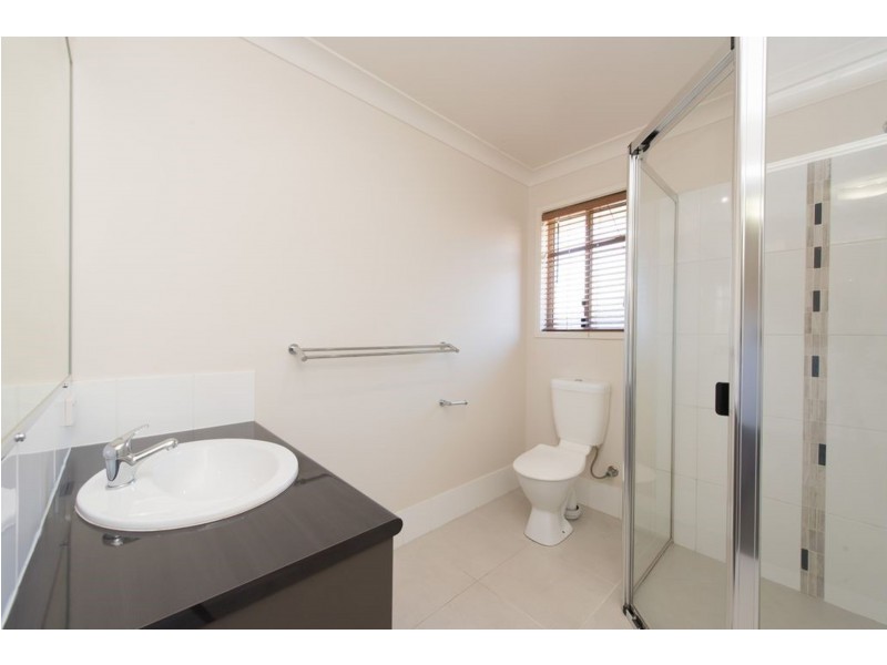 21 Cooranga Street, Glenvale QLD 4350