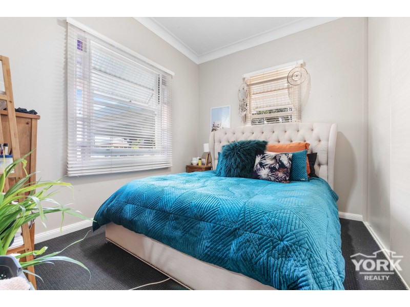 7 Ranfurly Street, Newtown QLD 4350