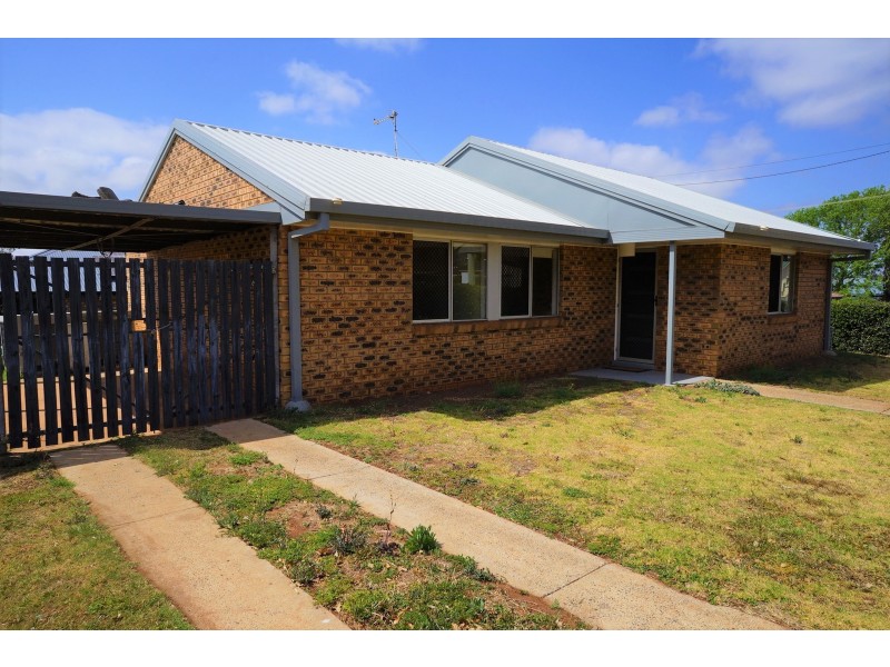 10 Featherstone Court, Rockville QLD 4350