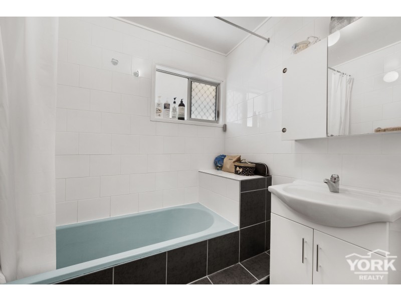 6 Ida Street, South Toowoomba QLD 4350