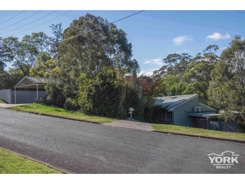 14 Gilmour Court, Harlaxton QLD 4350