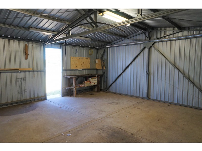 27 York Street, Oakey QLD 4401