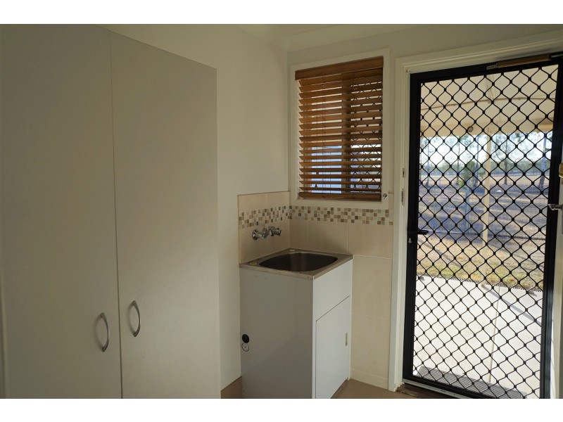 27 York Street, Oakey QLD 4401