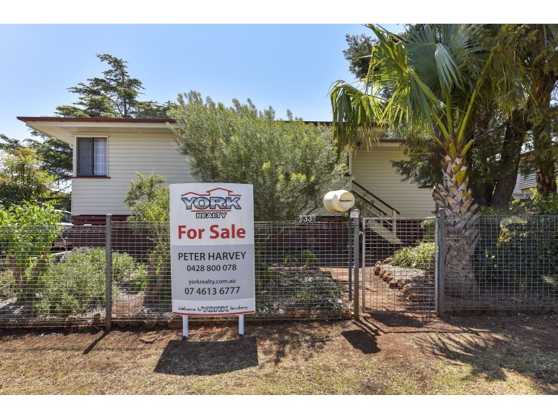 33 Walsh Street, Harlaxton QLD 4350