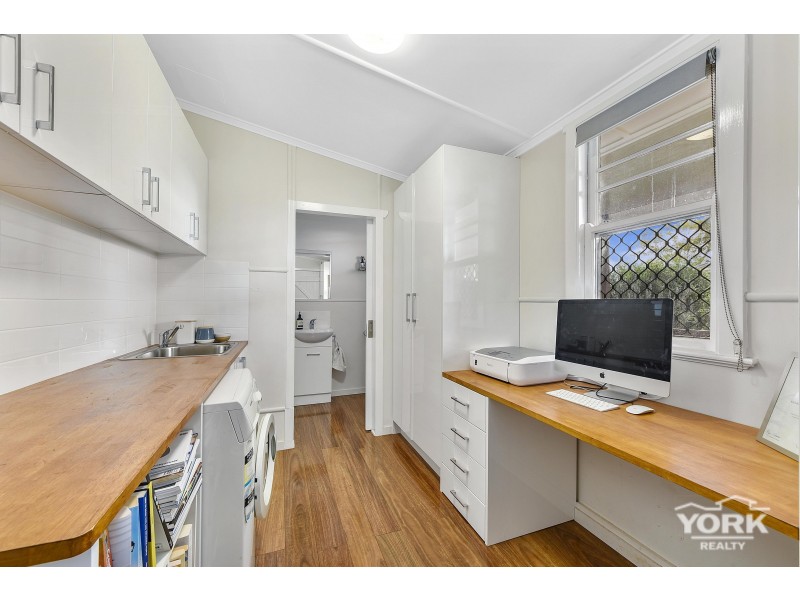 5 Wolseley Street, North Toowoomba QLD 4350