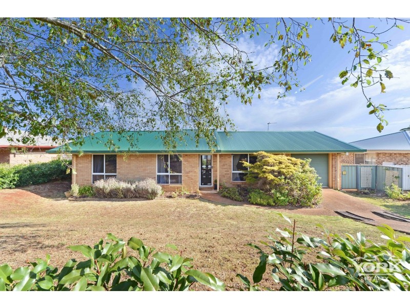 30 Liquidamber St, Glenvale QLD 4350