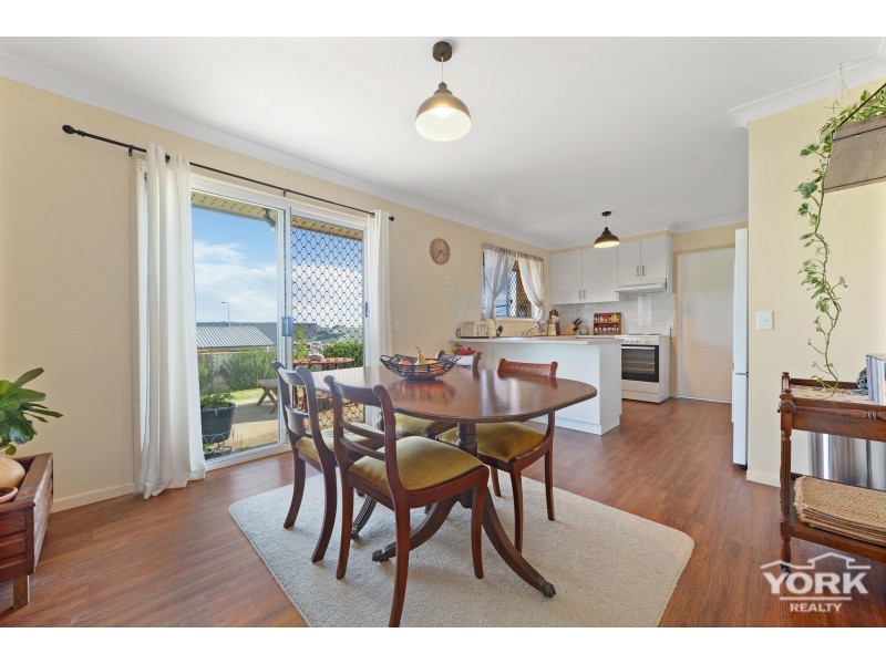 30 Liquidamber St, Glenvale QLD 4350