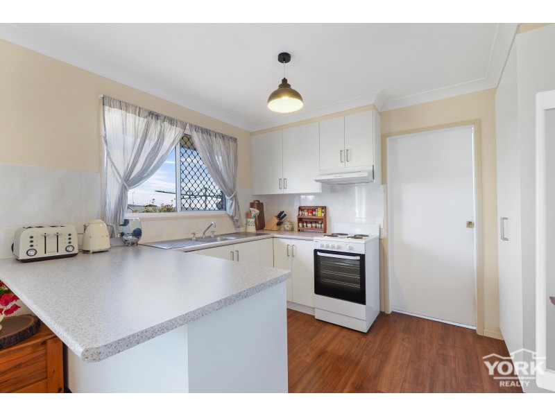 30 Liquidamber St, Glenvale QLD 4350