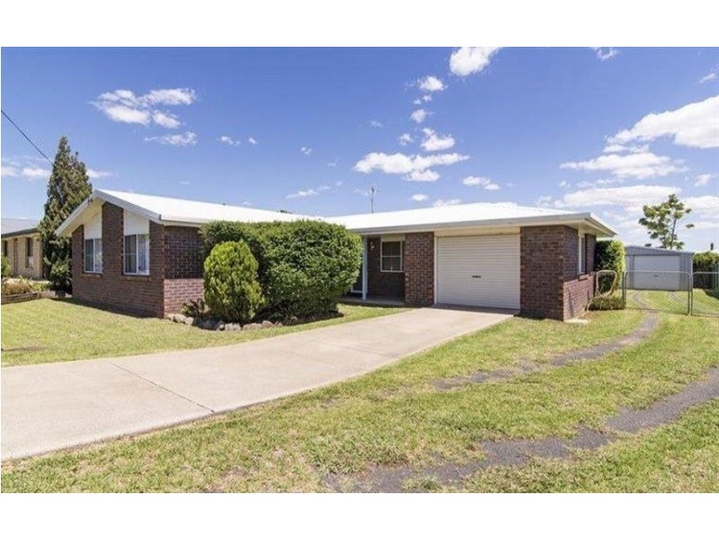 9 Russell Court, Wyreema QLD 4352
