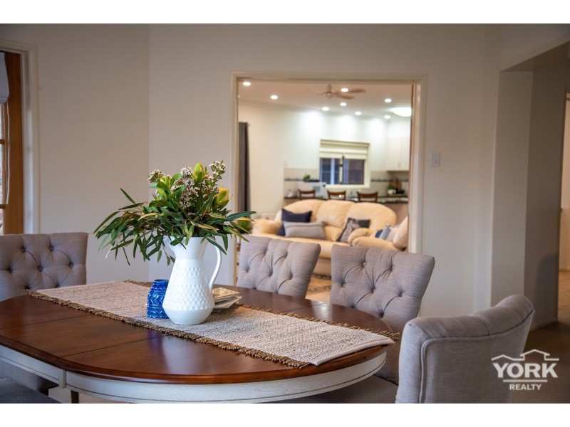 27 Cawdor Road, Highfields QLD 4352