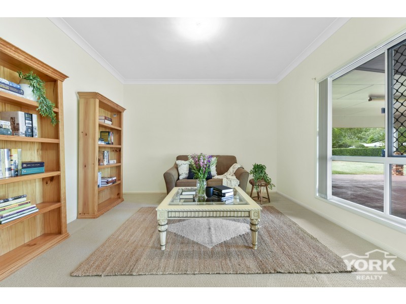 27 Cawdor Road, Highfields QLD 4352