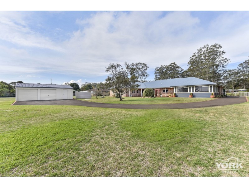27 Cawdor Road, Highfields QLD 4352