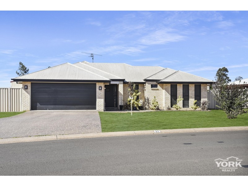 37 Ashford Drive, Wyreema QLD 4352
