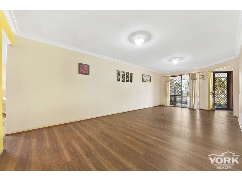 231 New England Highway, Harlaxton QLD 4350