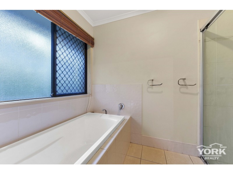 231 New England Highway, Harlaxton QLD 4350