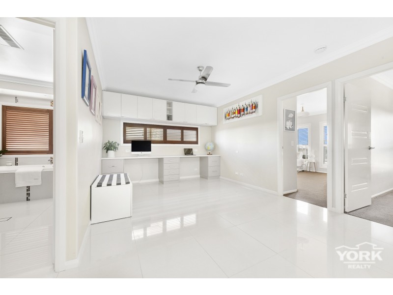 33 Trevean Drive, Kleinton QLD 4352