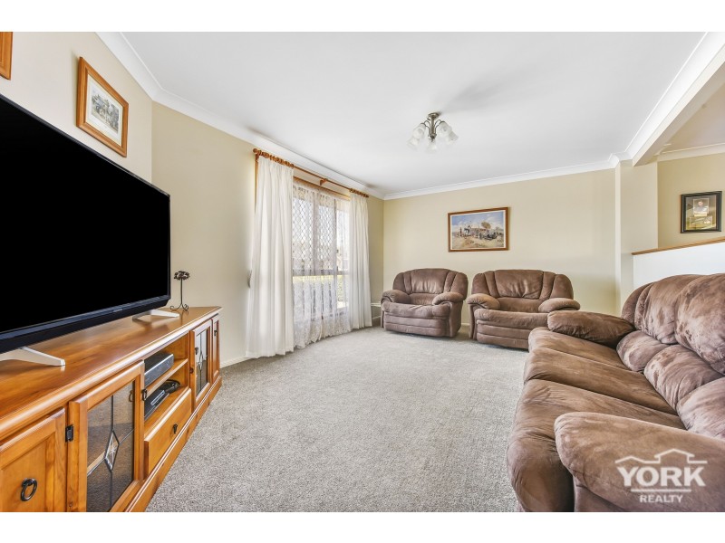 1 Michael Street, Westbrook QLD 4350