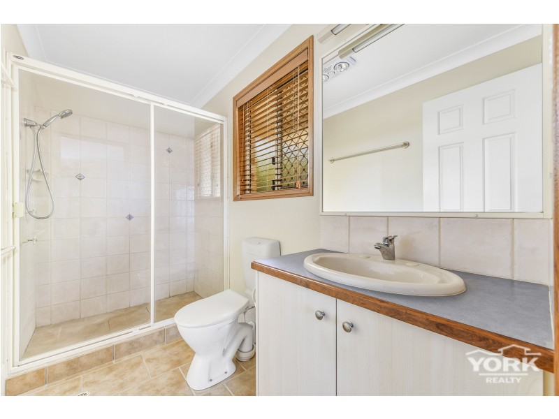 1 Michael Street, Westbrook QLD 4350