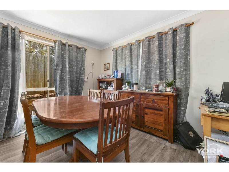 271 New England Highway, Harlaxton QLD 4350