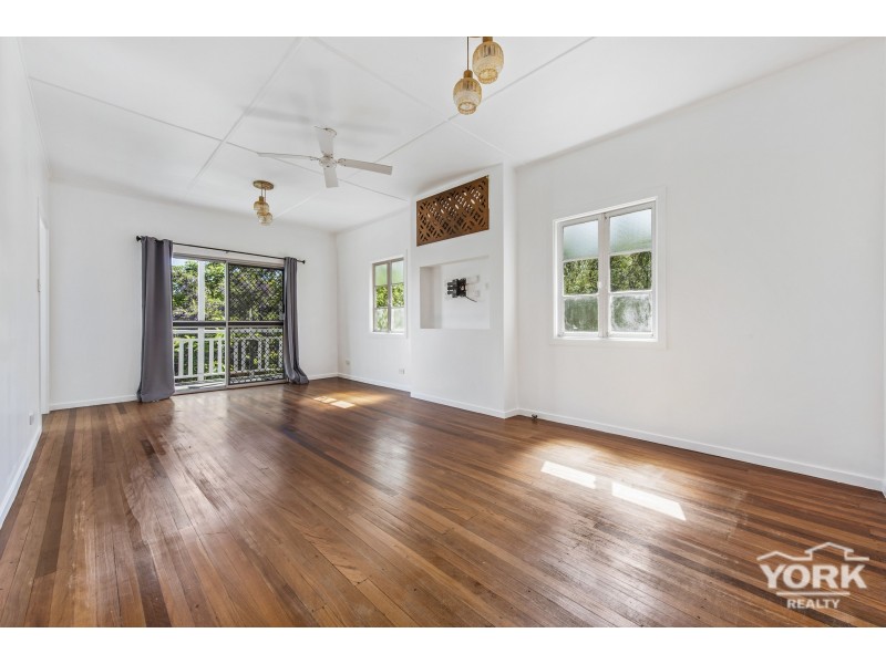 13 Catherine Crescent, Kingsthorpe QLD 4400