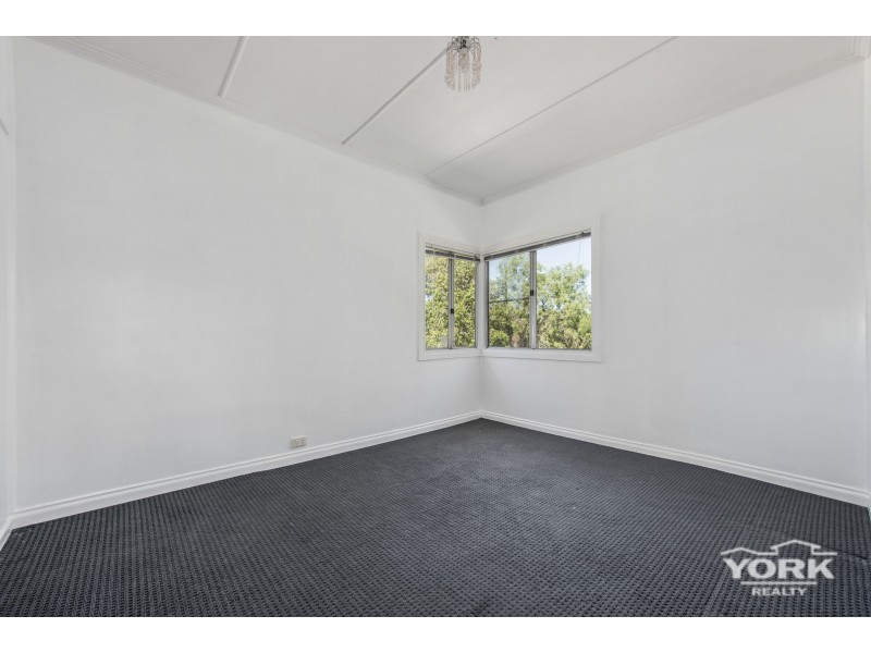 13 Catherine Crescent, Kingsthorpe QLD 4400