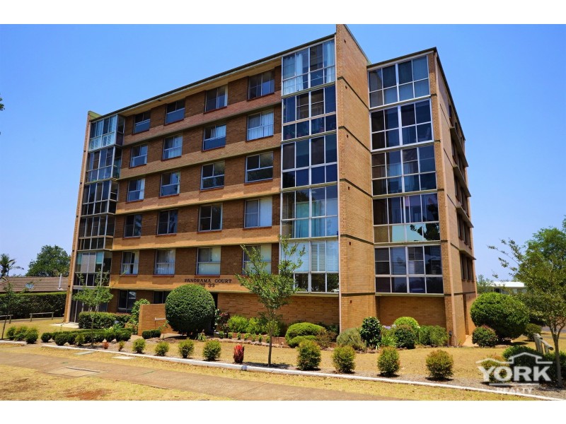 13/33-35 Tourist Road, East Toowoomba QLD 4350