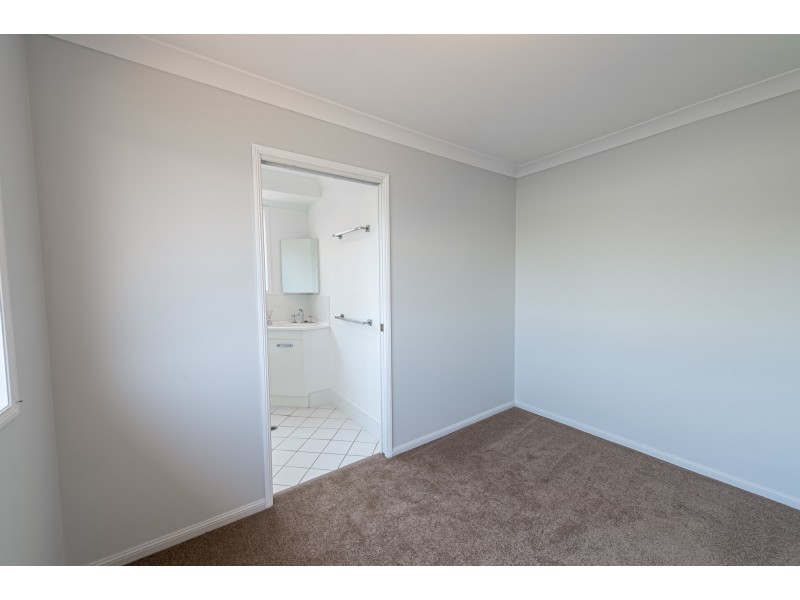 189 Baker Street, Darling Heights QLD 4350