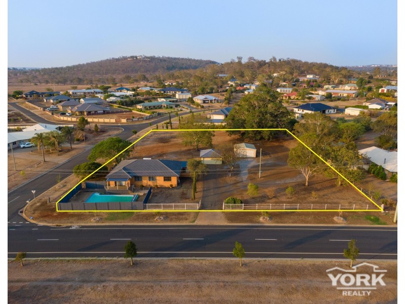 19 Cary Road, Glenvale QLD 4350