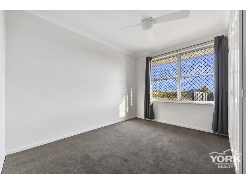 19 Cary Road, Glenvale QLD 4350