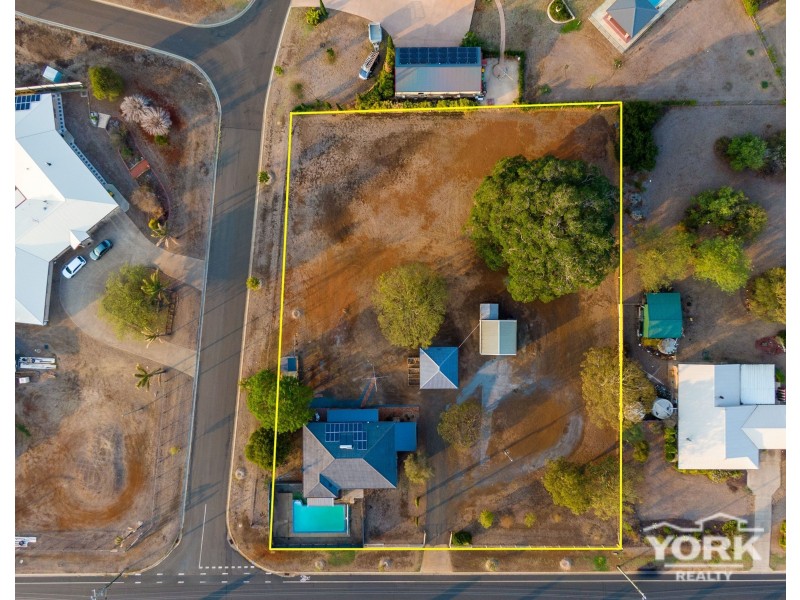 19 Cary Road, Glenvale QLD 4350